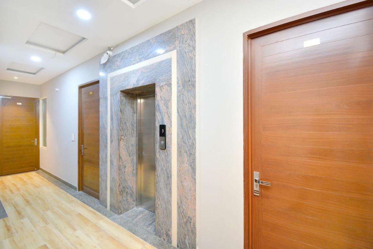 Hotel Oyo 40699 Grand Sokhi Tarn Taran Exterior foto
